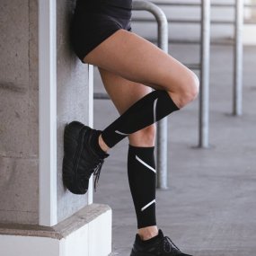 Kompressionsbandage für Waden mit reflex