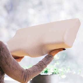 Ergonomisches Kissen für besseren Schlaf