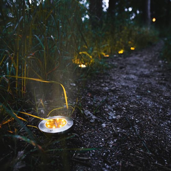 Gartenbeleuchtung mit Solarzellen (3er Pack) - zum Schließen ins Bild klicken