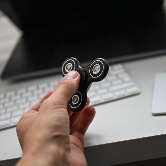 Fidget Spinner - Hand Spinner - zum Schließen ins Bild klicken