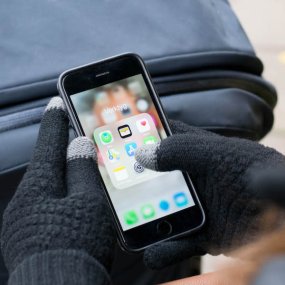 Warme Handschuhe mit Touchscreen Funktion