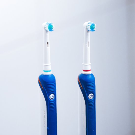Zahnbürstenköpfe für Oral-B (12er Pack) - zum Schließen ins Bild klicken