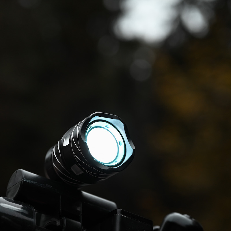 Leistungsstarkes Fahrradlicht (USB-Aufladung)