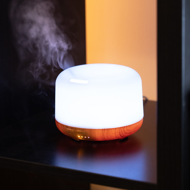Luftbefeuchter mit LED-Beleuchtung