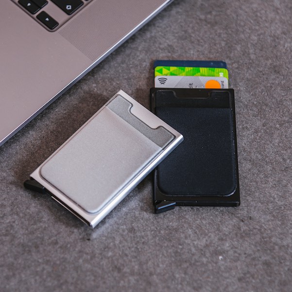 Kartenhalter (RFID sicher)