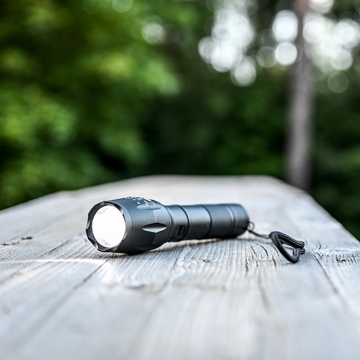 LED-Taschenlampe - Wiederaufladbar (USB)